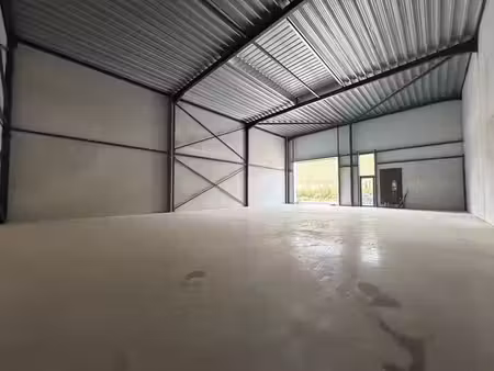 espace de stockage de 216 m² à lembeek