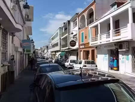 opportunité vente appartement 78m2 centre basse terre à rénové