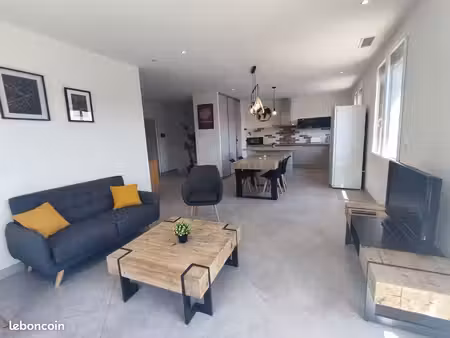 t4 meublé spacieux  lumineux et entièrement équipé - perpignan