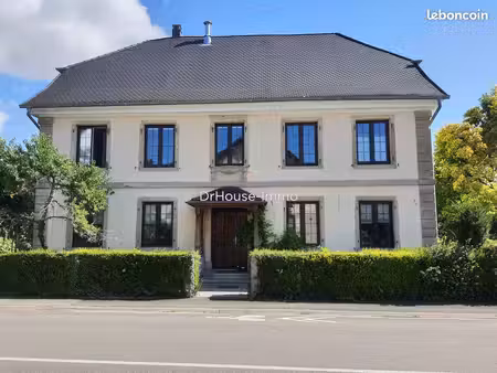 maison 6 pièces 195 m²