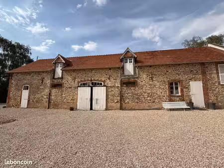 box de stockage 23 m² sécurisé – gastins (77)