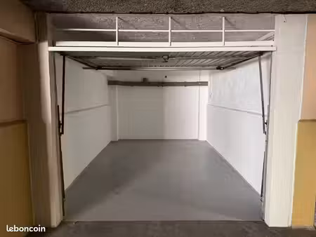 box / garage sous-sol sécurisé avec ascenseur – tourcoing