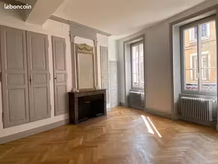 appartement 4 pièces 119 m²