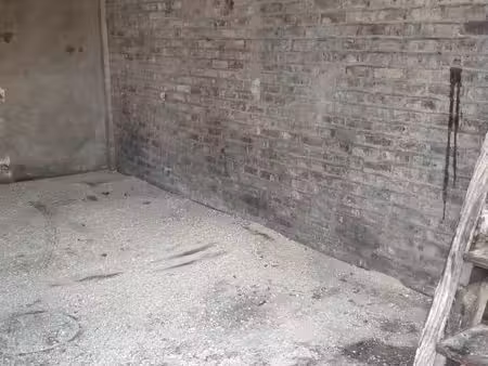 location garage surface 26m2 avec mezanine en plus