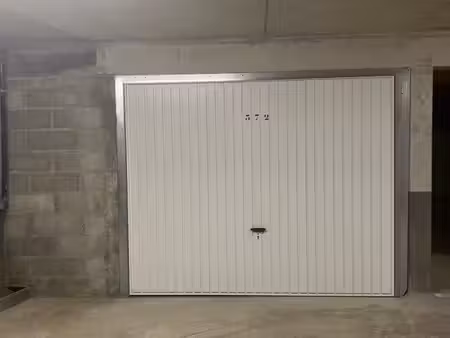 box fermé 16 m² – roquebrune-cap-martin / proche monaco