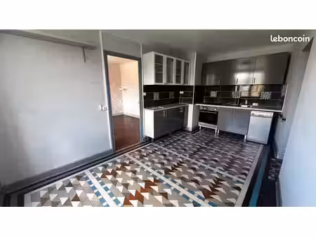maison de ville f3 triplex en très bon état