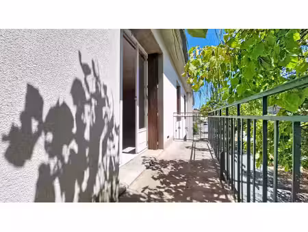 appartement de type 4 avec garage et balcon