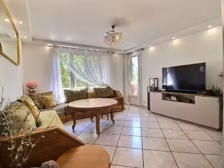 appartement avignon 3 pièce(s) 58.23 m2 avec balcons et parking