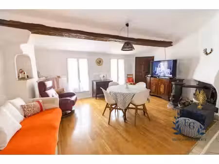 barjols centre – spacieux t2 de 63 m²