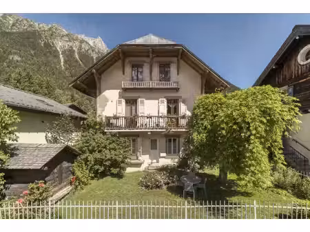 chamonix  secteur les pècles  appartement 3 pièces  2 chambres