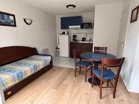 appartement la roche posay 2 pièce(s)