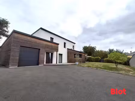 a vendre chez blot chateaubourg - maison - chateaubourg - 6 pièces - 4 chambres - 149 m²