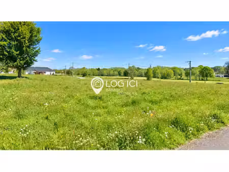 terrain à riupeyrous - village avec école et ramassage scola