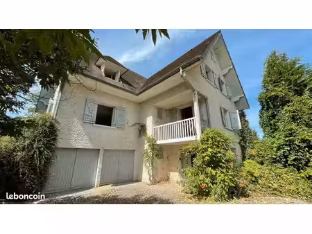 maison 10 pièces (235 m²) - nommay
