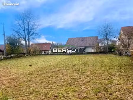 terrain 825 m² le belieu