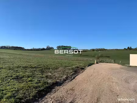 terrain 523 m² l hopital du grosbois