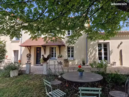 appartement 9 pièces 208 m²