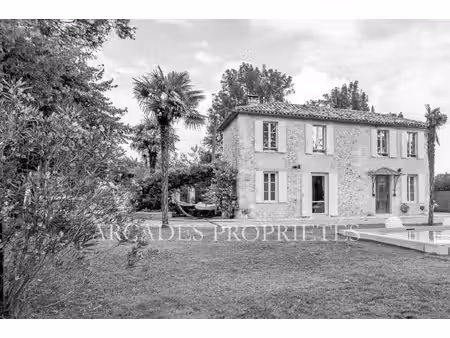 maison de luxe à vendre à fargues-saint-hilaire