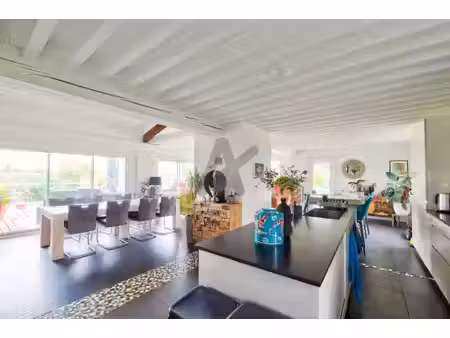 maison de luxe à vendre à grézieu-la-varenne