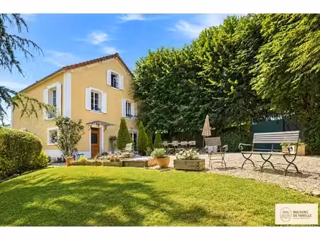 maison de luxe à vendre dans le quartier gressets-centre-garenne-bechevet