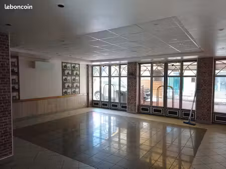 local commercial 184m2