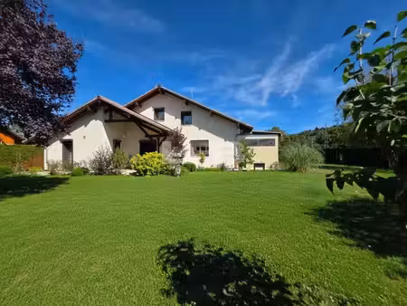 belle maison 153 5 m² sur terrain plat 1251 m²