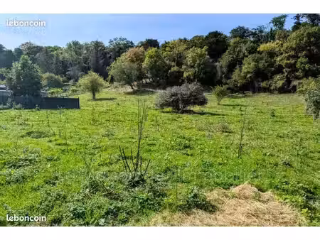 terrain 4 300 m² houetteville