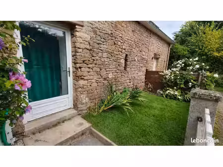 maison de 35 m² habitables (50 m² au sol) - jardinet et parking - quimperlé kervidanou