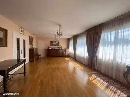 appartement 5 pièces 134 m²