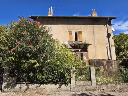 maison 2 pièces 74 m²
