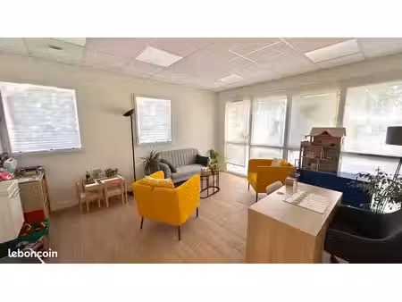 bureau de 19 m² à louer