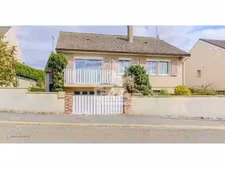 maison 4 pièces à vendre à beynes - calme et proximité gare