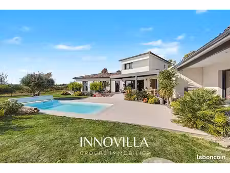 propriété 6 pièces 226 m²