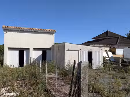 maison 70 m² ambares et lagrave