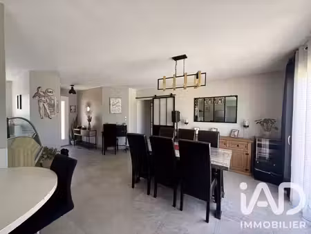 maison traditionnelle à baron (33750)