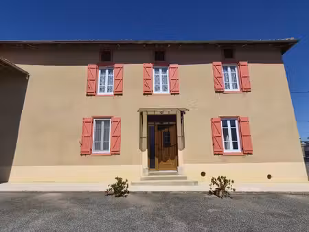 à vendre  proche de trie-sur-baïse (hautes-pyrénées): maison gasconne avec chauffage...