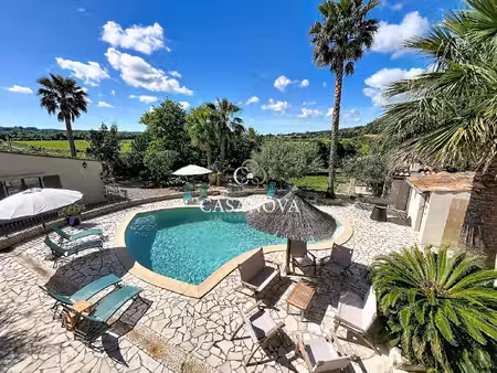 aux portes de pézenas  superbe propriété de caractère avec demeure principale  chambres...