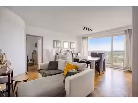 lumière  espace et une vue fantastique au 11eme étage