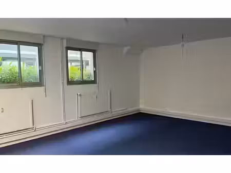 location bureaux lorient 56100 154m²