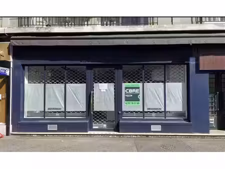 location commerce lorient 56100 68m²