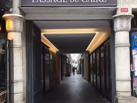location commerce paris 75002 140m²
