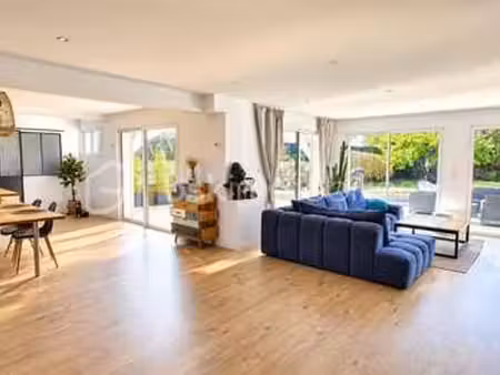 vente maison à chalonnes-sur-loire (49290) : à vendre / 210m² chalonnes-sur-loire