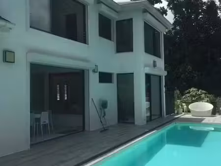 maison à vendre petit bourg 5 pièce(s) 210m2 698 000€