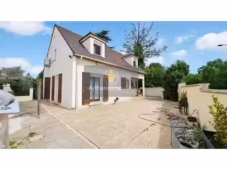 vente maison 8 pièces 166 m2 à sarcelles