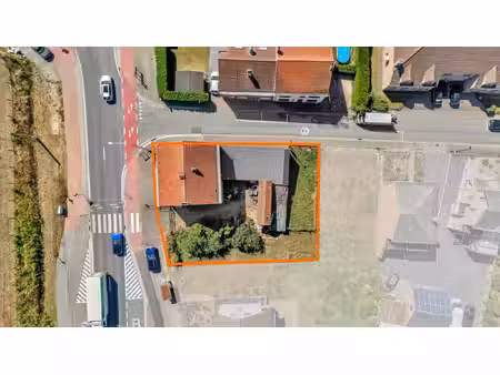 projectgrond op 748m² op een strategische locatie te lennik