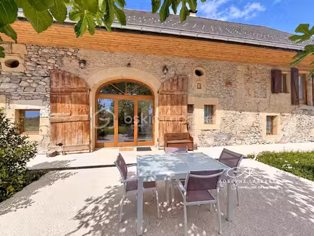 corps de ferme de 212 m² à marcellaz-albanais