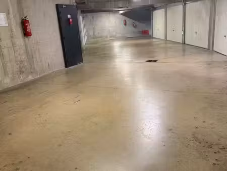 garage juvignac - résidence sécurisée - secteur au calme