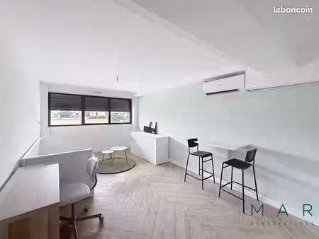 studio 1 pièce 19 m²