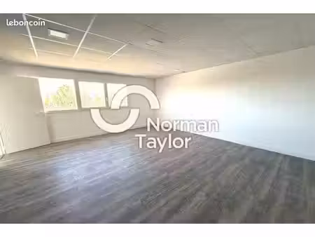 bureaux 200 m²