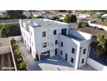 local 465 m² mireval